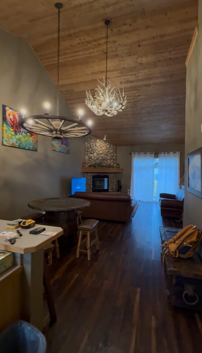 Building Photo - 130 Starlight Dr