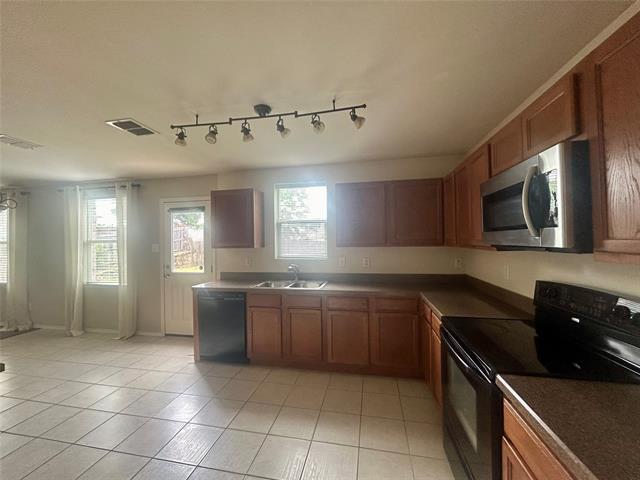 Building Photo - 10785 Rankin Dr