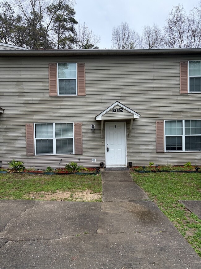 Photo - 2052 Darnell Cir Townhome