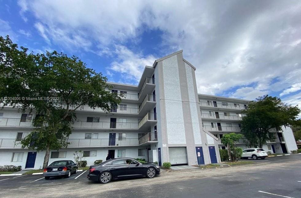 8540 Sherman Cir N Unit 307, Miramar, FL 33025 Condo for Rent in