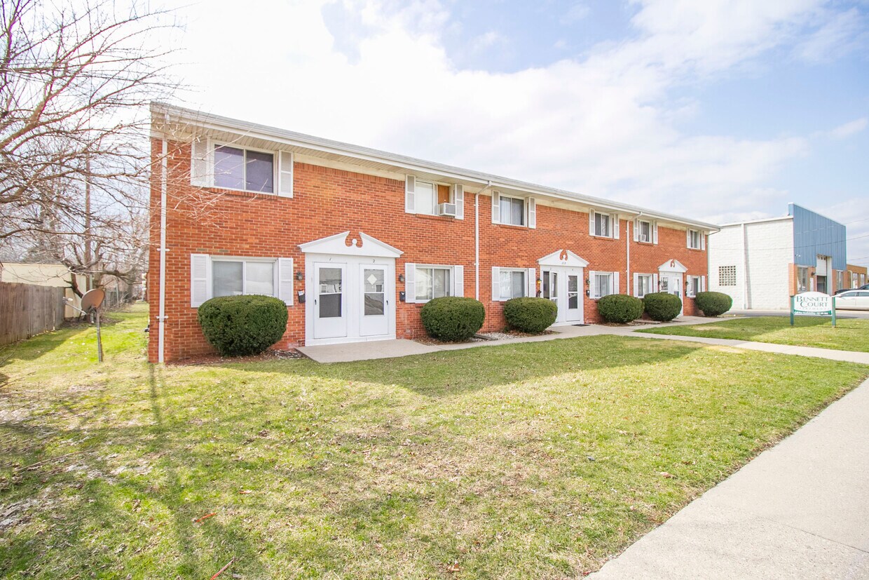 Primary Photo - 4715 Bennett Rd