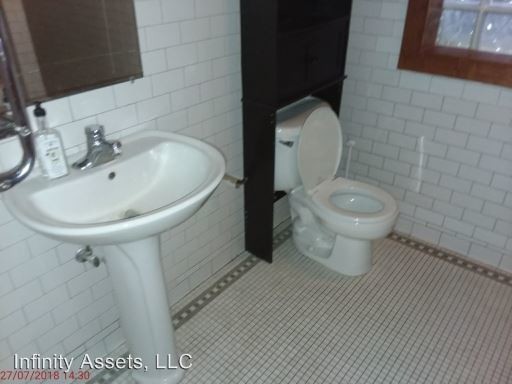 Foto del edificio - 409 S 1st St