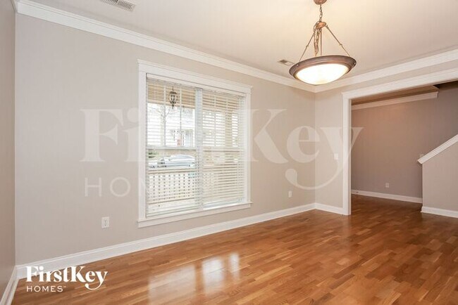 Foto del edificio - 13224 Kennerly Dr
