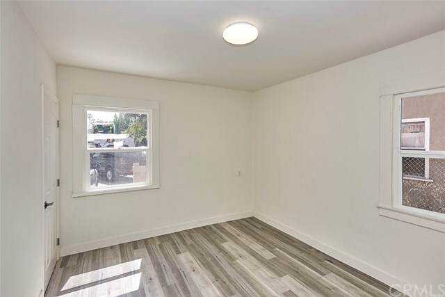 Building Photo - 1432 Cherry Ave