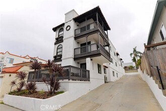 Building Photo - 259 Avenida Granada