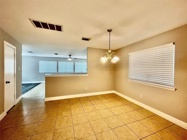 Building Photo - 1511 Nichole Woods Dr