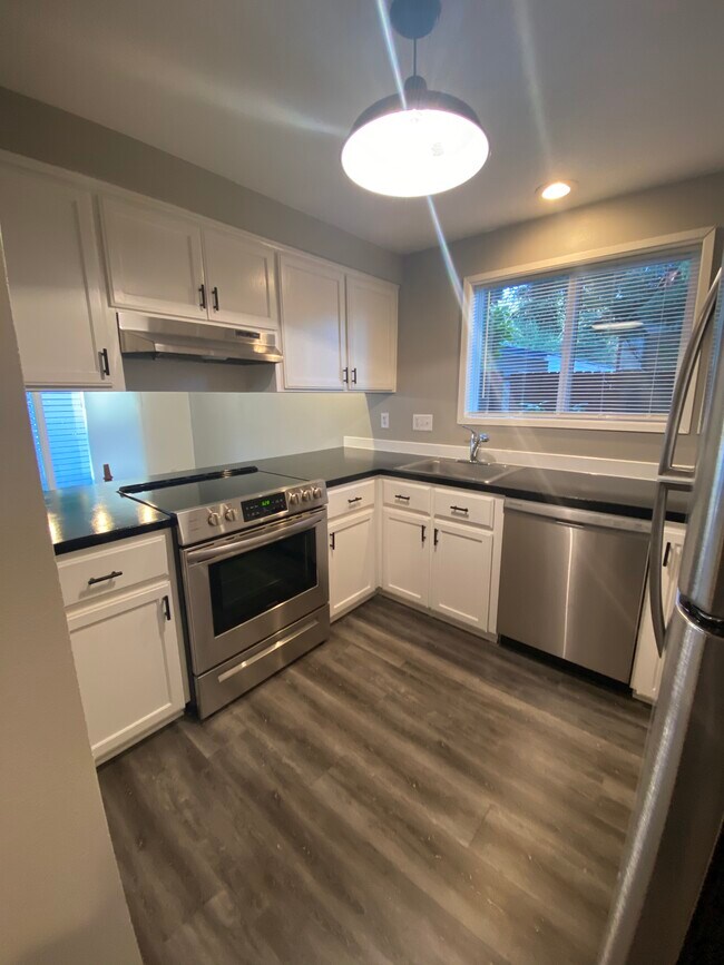 Kitchen - 68161 E Barons Ct