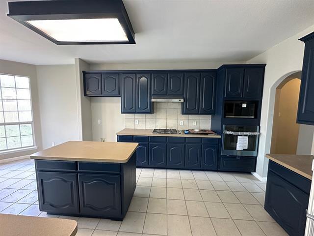 Building Photo - 8404 Laughing Waters Tr