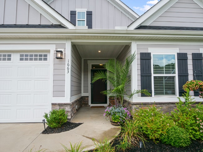 Foto del edificio - 1663 Jessamine Dr