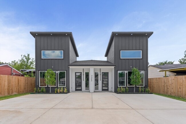 Building Photo - 7323 Bastogne Rd