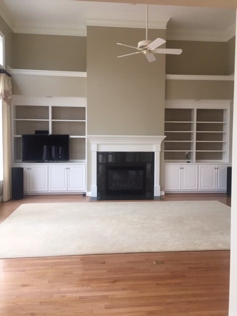 Building Photo - Breathtaking views in the gated golf commu...