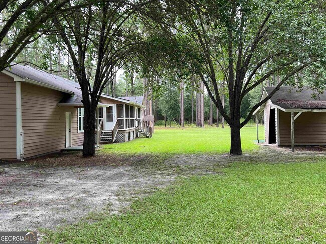 Building Photo - 1200 Hayes Lake Rd