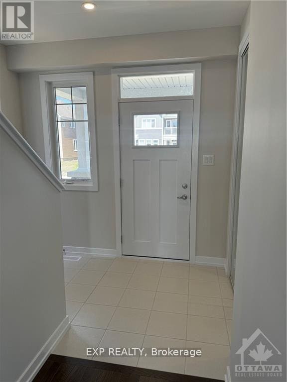 Building Photo - 513 Oldenburg Ave