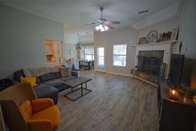 Building Photo - 618 Matador Dr