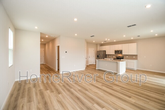 Building Photo - 36 Brazil Nut Cir