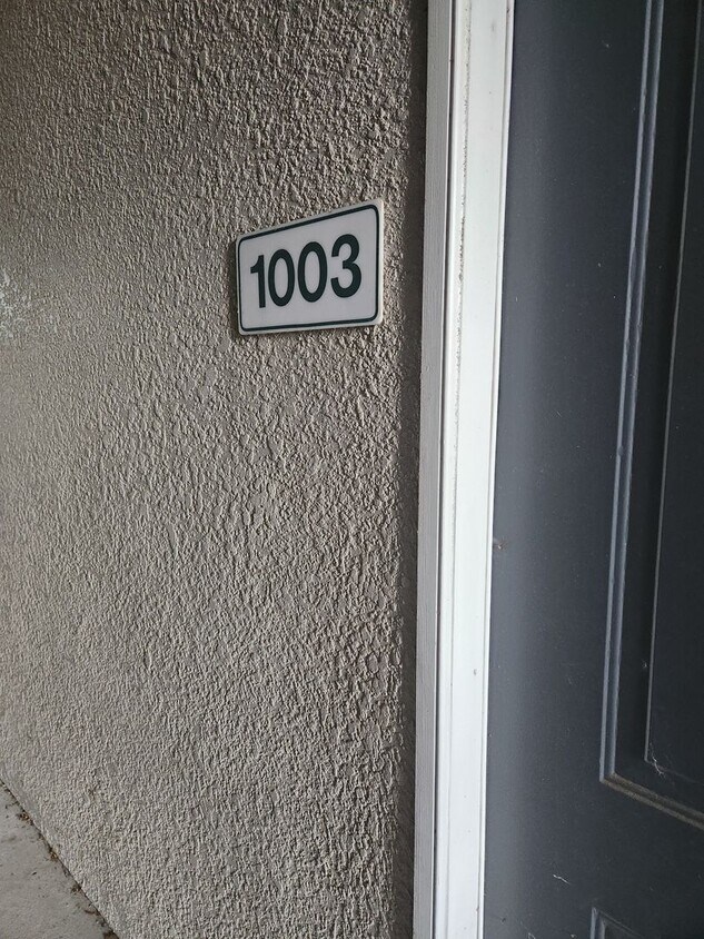 Primary Photo - 1003