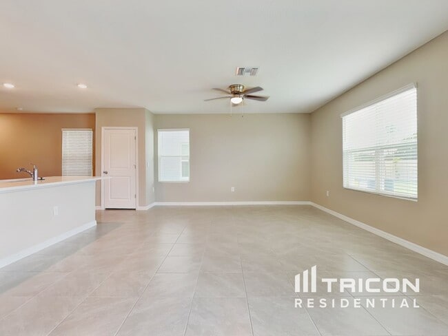 Foto del edificio - 7123 Broad River Ave
