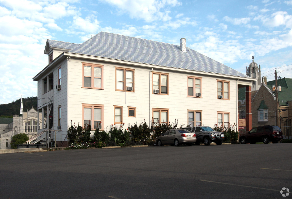 Building Photo - Springs Manor Apartments