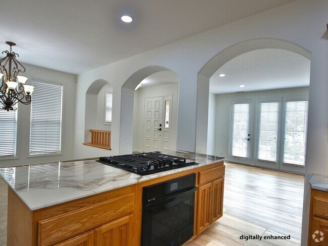 Building Photo - 504 Dahlia Pl
