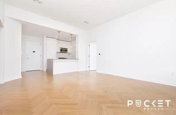 Foto del edificio - 184 Kent Ave