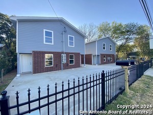 Building Photo - 1628 S Hamilton Ave