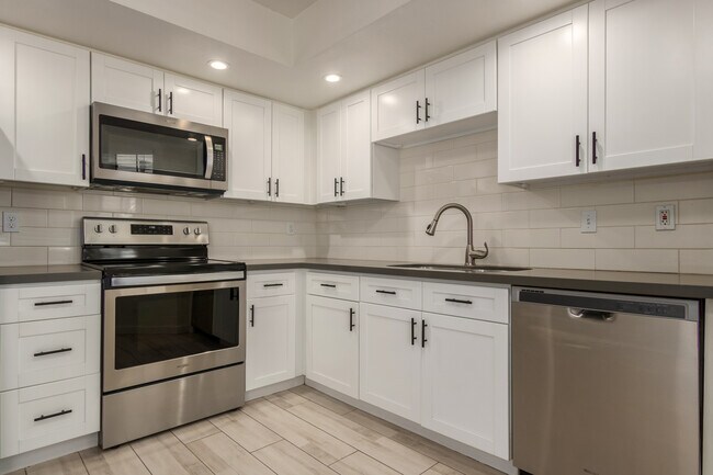 Building Photo - 3605 N 36th St