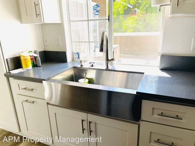 Foto del edificio - 2 br, 2 bath House - 16510 Dundee Ct. #89