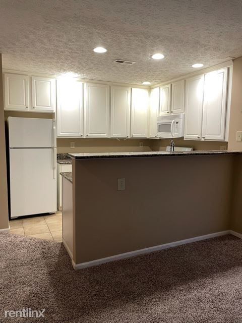 Foto del edificio - 5310 Stonemeadow Ave