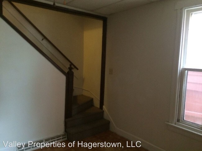Building Photo - 2 br, 1 bath House - 805 S. Potomac St