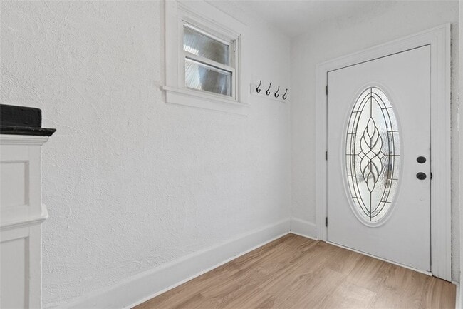 Foto del edificio - 314 Maplewood Ave