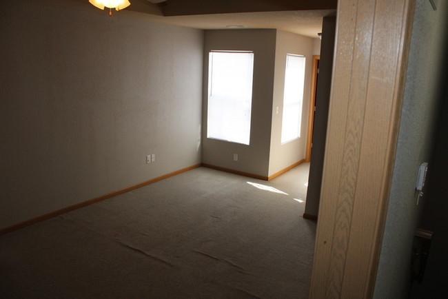 Foto del edificio - 2 bdrm, 2.5 bath Townhome