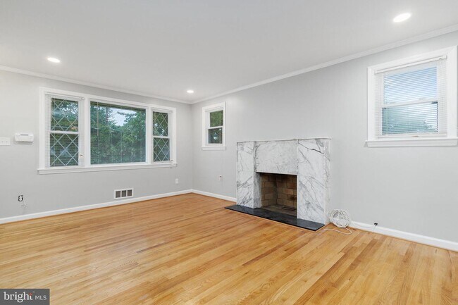 Foto del edificio - 4511 Hargrove Rd