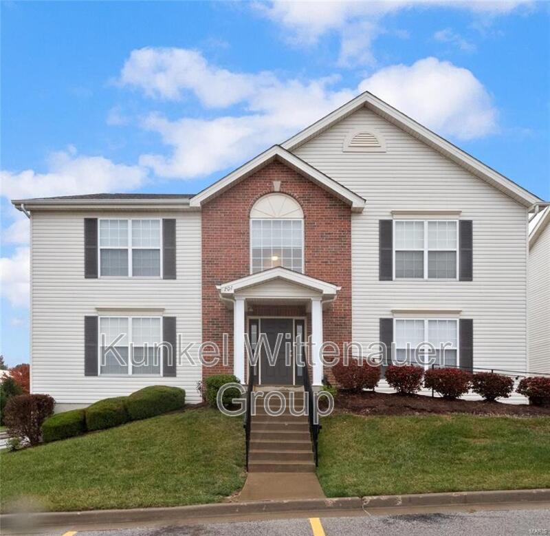 Foto principal - 701 Tower Grove Dr