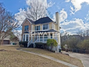 Building Photo - 919 Poplar St