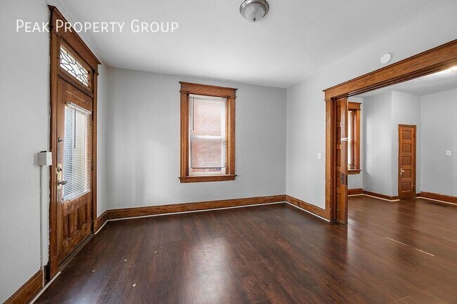 Foto del edificio - 2349 Stratford Ave