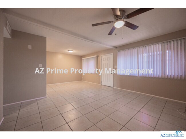 Building Photo - wow! freshly remodeled phoenix 3/1 townhou...