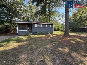 Building Photo - 7325 Knollwood Rd