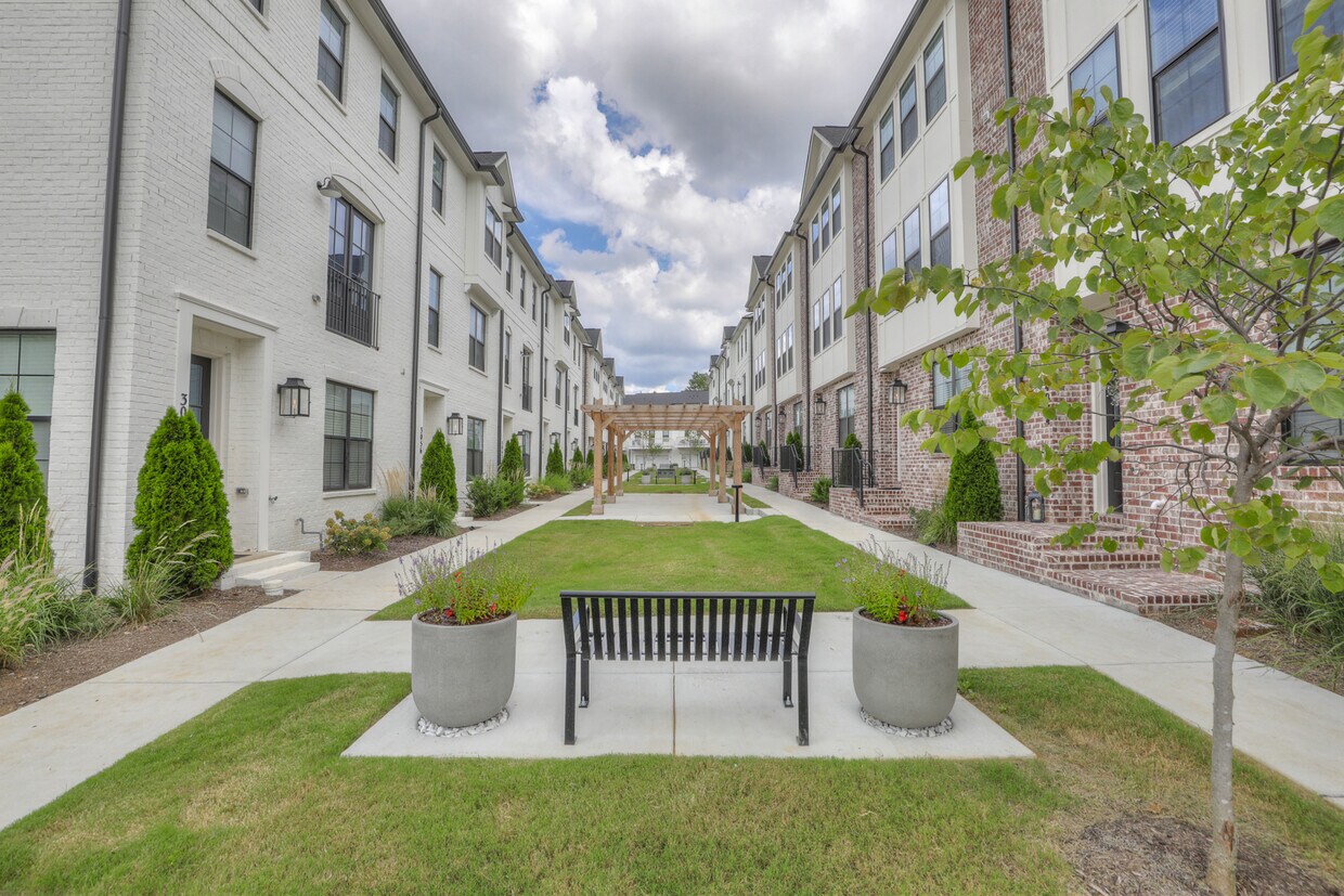 3068 Greenwood Cir, Franklin, TN 37064 Townhome Rentals in Franklin