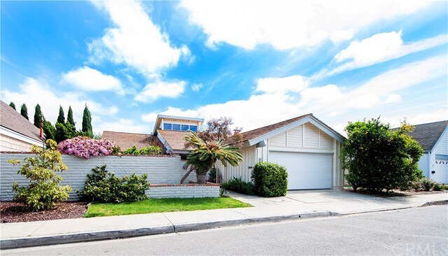 Foto principal - 24 Cypress Tree Ln
