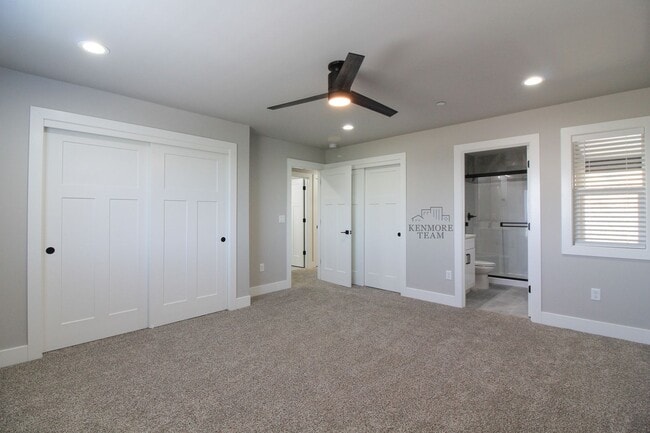 Building Photo - 3 Bedroom, 2.5 Bath Richland Townhouse