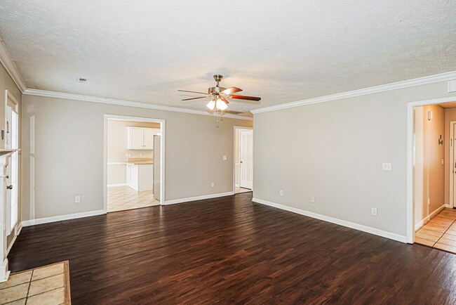 Building Photo - 406 Indian Park Dr