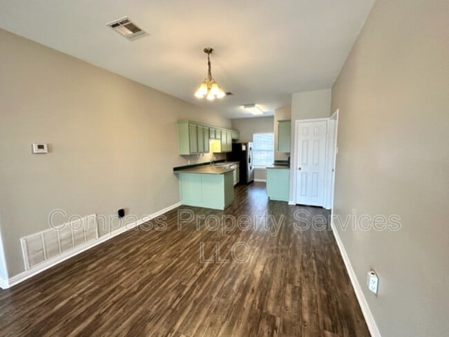 Building Photo - 1613 Bagby Ave