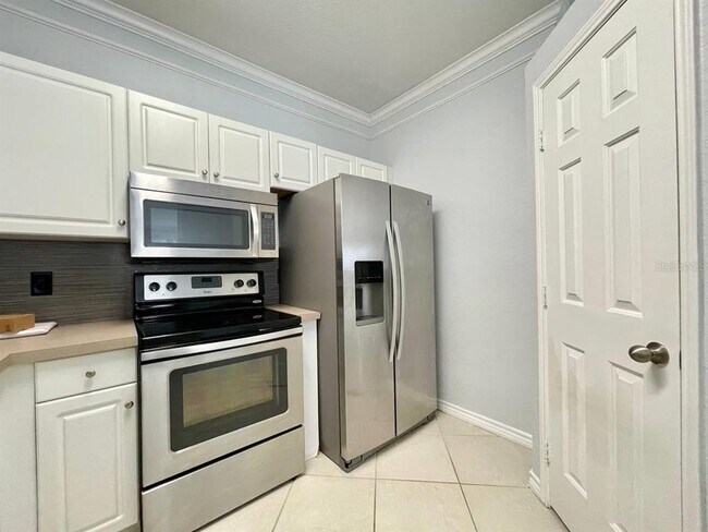 Building Photo - 4333 Bayside Village Dr