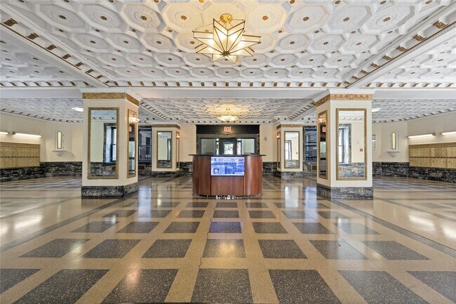 Foto del edificio - 811 Walton Ave