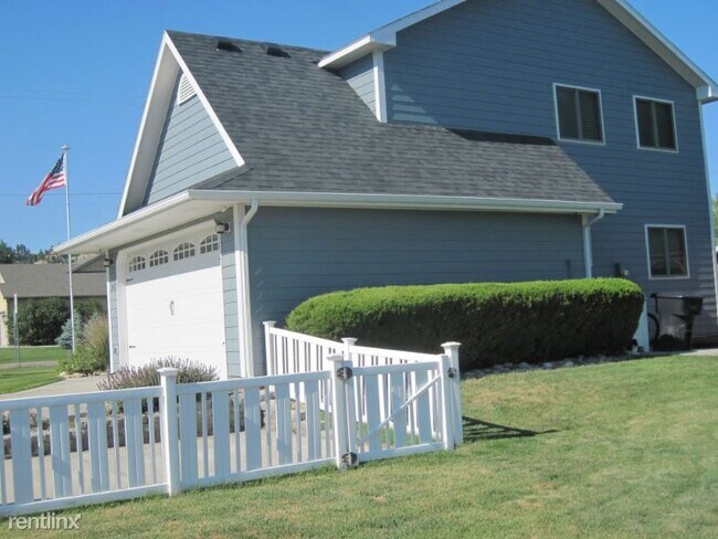 Building Photo - 4 br, 3 bath House - 2417 Quinn Haven Dr