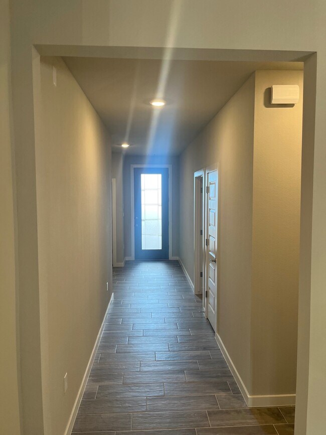 Building Photo - 13836 Paseo Sereno Dr