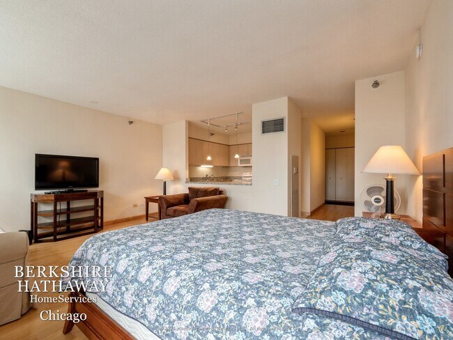 Foto del edificio - 512 N McClurg Court