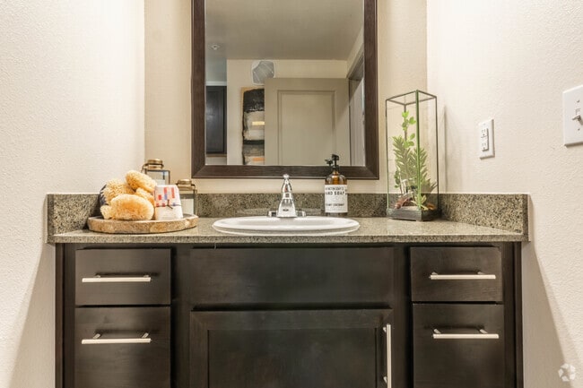 Bathroom - Oakwood Crossing