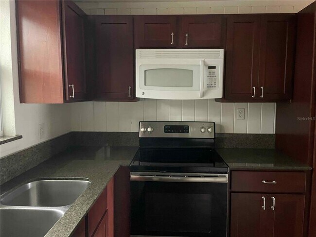 Foto del edificio - 2547 S Mills Ave
