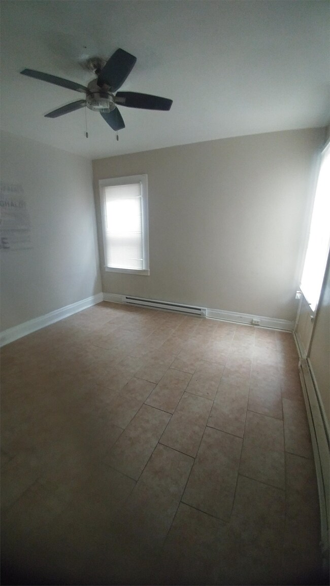 Foto del edificio - 722 Cedar Ave